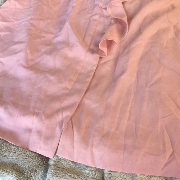 Light pink ruffle blouse 18 3/4 sleeve button up shirt fitted bust Silhouettes - Picture 5 of 7